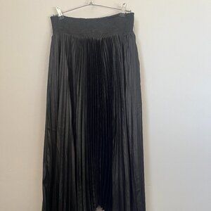 Elie Tahari Black Pleated Asymmetrical MIDI Skirt